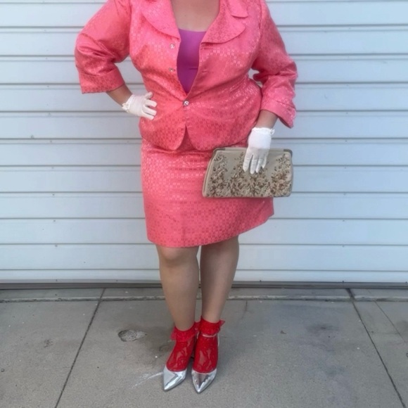 Lace Ruffle Ankle Socks - Red - Picture 4 of 4